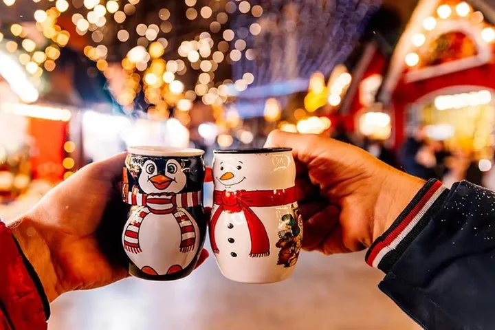 beber cerveza caliente en navidad