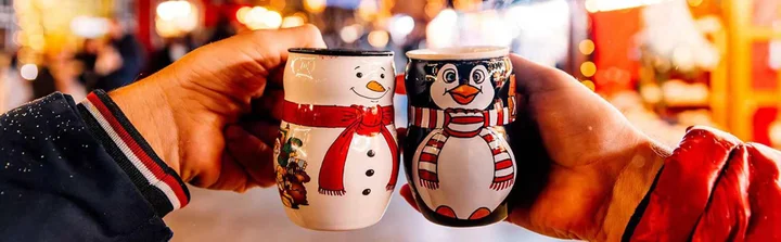 beber cerveza caliente en navidad