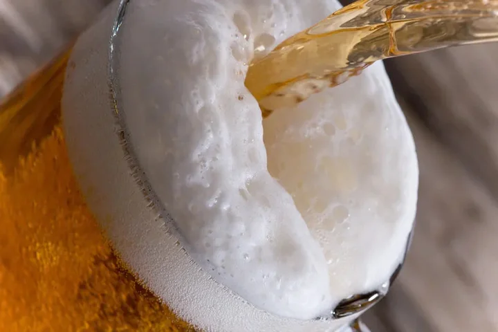 estilos de cerveza que conservan más la espuma